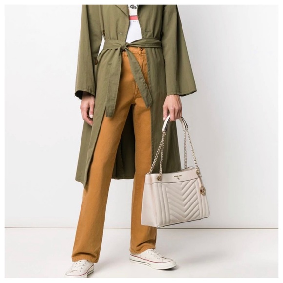 SOLD Michael Kors Susan Quilted Lamb Shoulder Bag - Picture 4 of 9